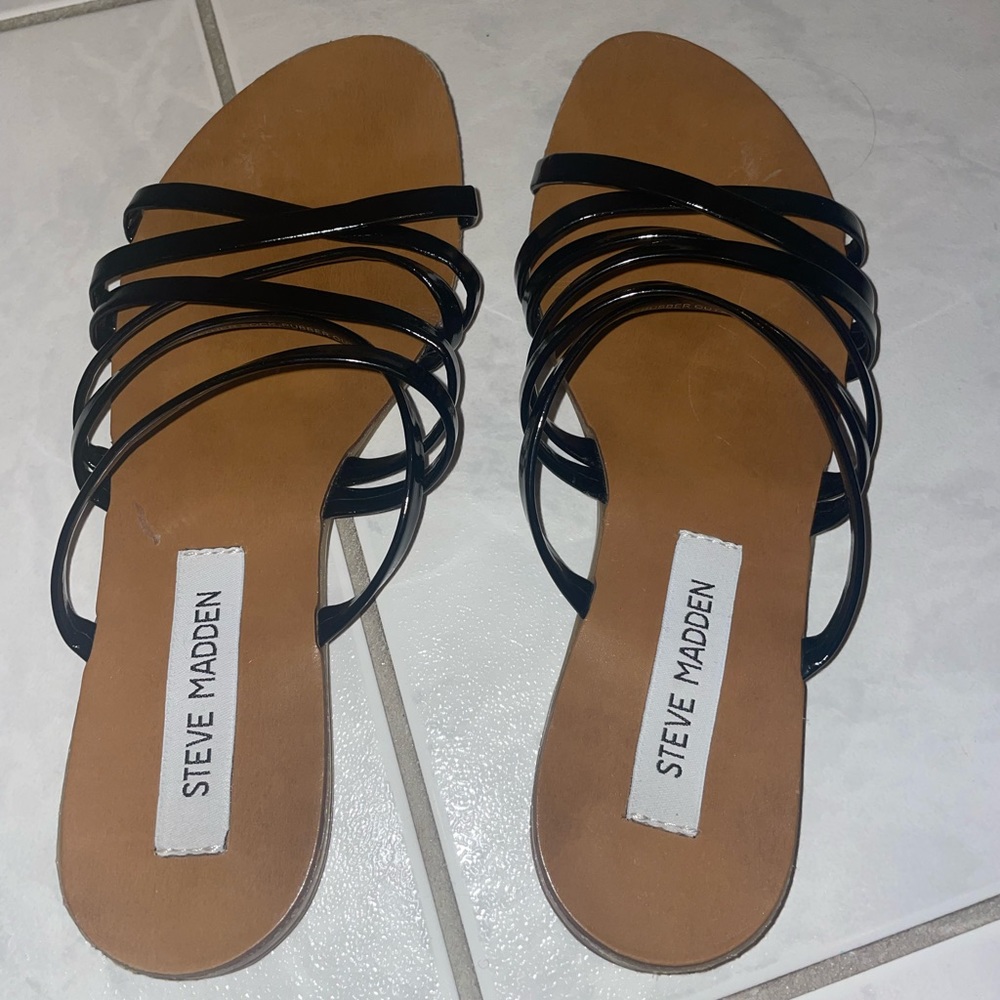 Steve Madden Black Flat Sandals
